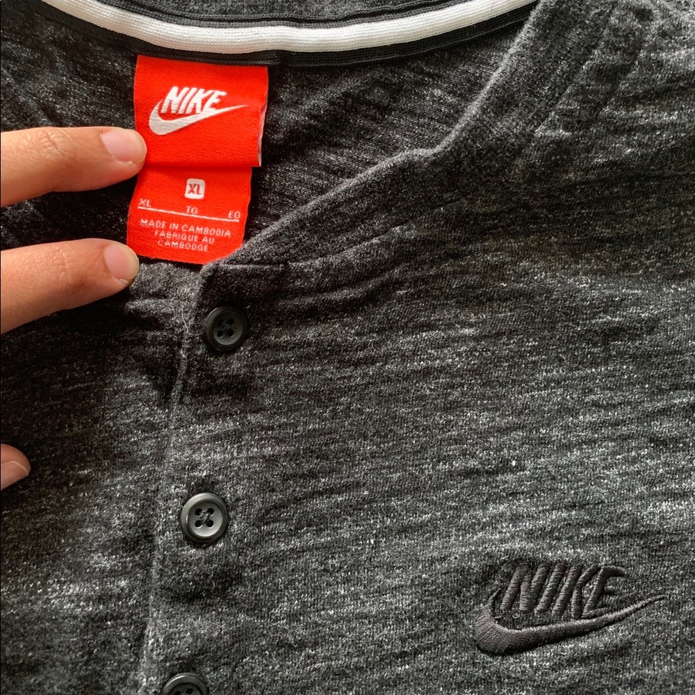 Nike Tee